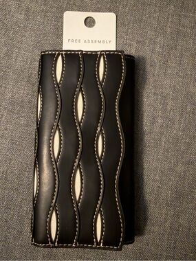 Women’s clutch